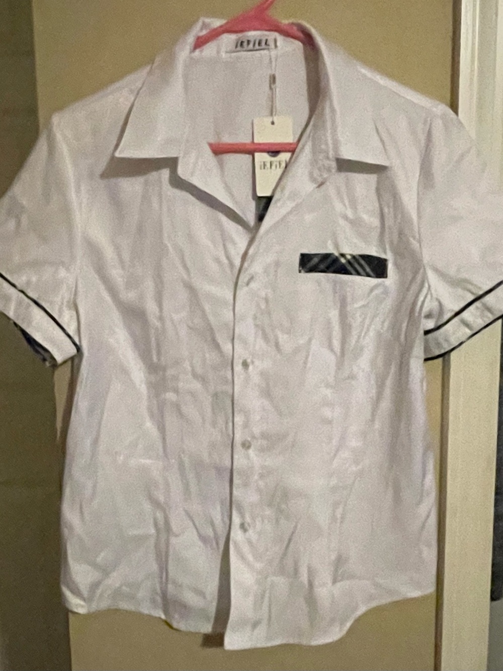White Short-Sleeve Button-Down Shirt with Contrast Trim by I•E·F·E·L